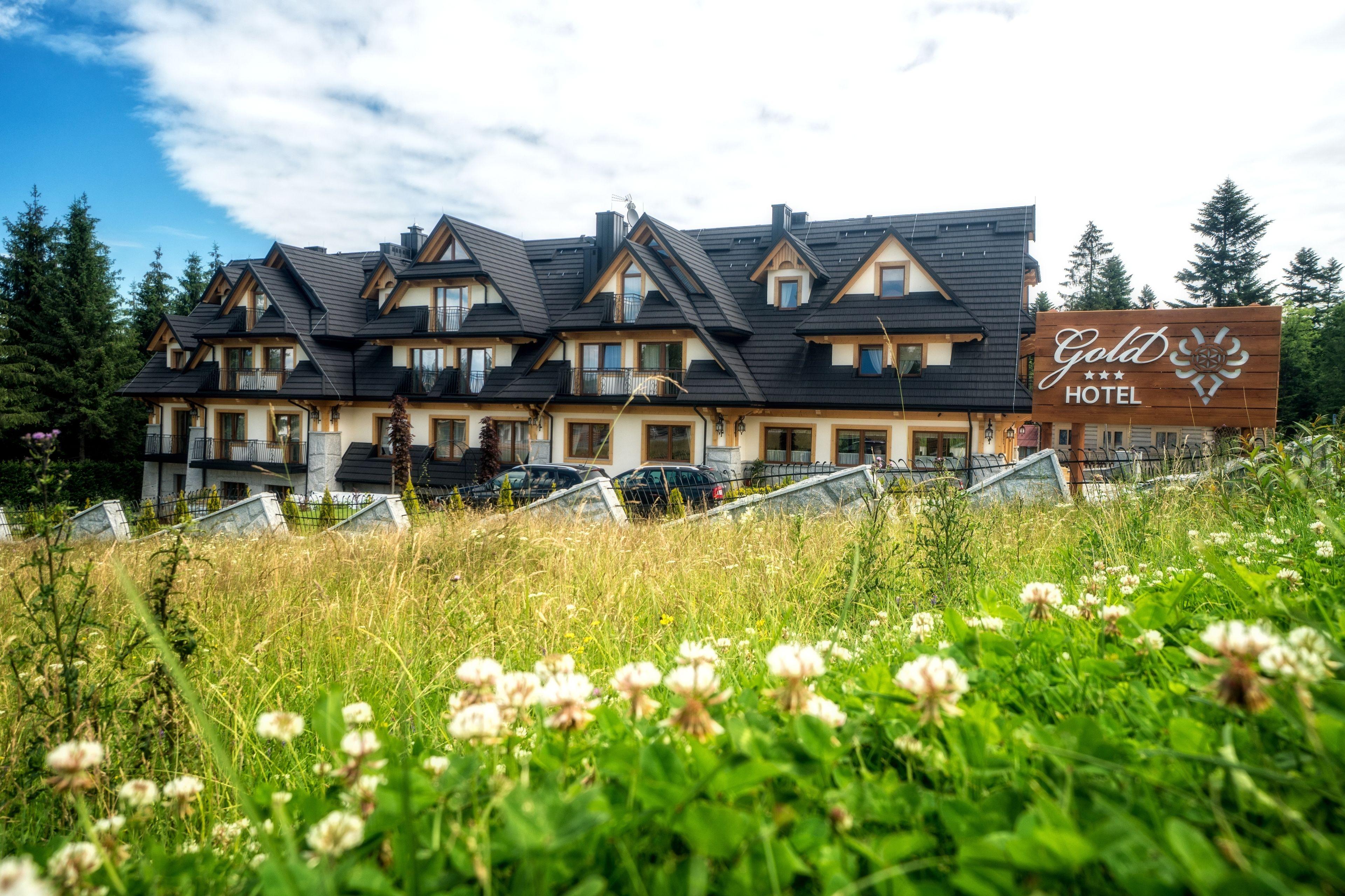 Gold Hotel — Fotók 1
